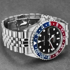 Revue Thommen Diver GMT Zwarte Wijzerplaat Blauwe en Rode Armband Roestvrij Staal-Heren Horloges