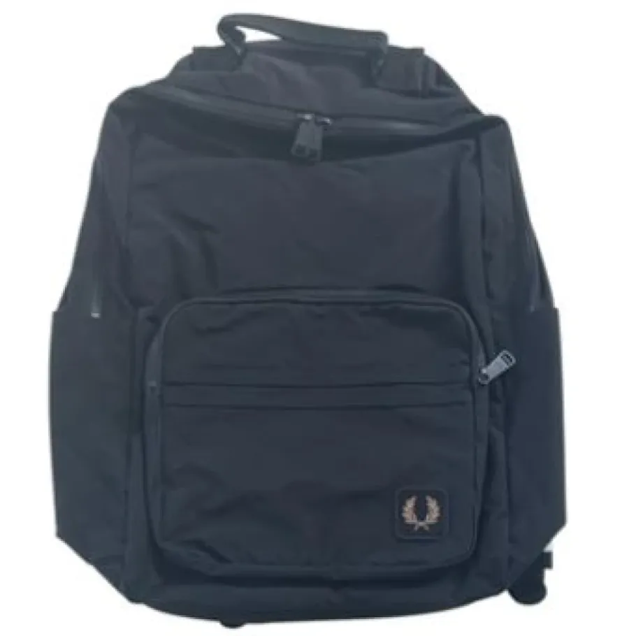 Fred Perry Nylon Badge Rugzak-Heren Rugzakken