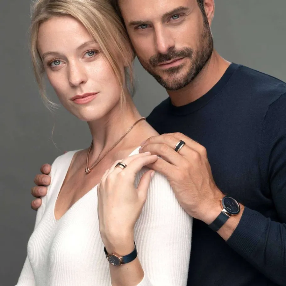 BERING Unisex Horloge Classic zilver glanzend Roestvrijstalen Armband en saffierglas 14539-308-Heren Horloges