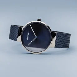 BERING Unisex Horloge Classic zilver glanzend Roestvrijstalen Armband en saffierglas 14539-308-Heren Horloges